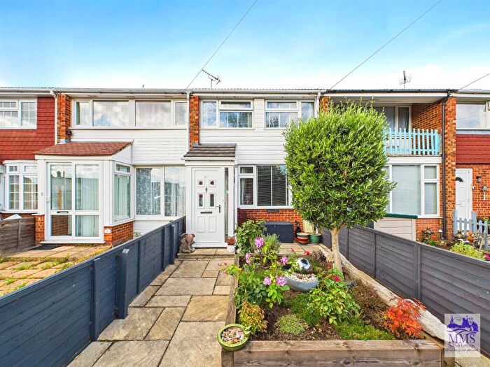 2 Bedroom Terraced House For Sale In Green Lane, Isle Of Grain, ME3