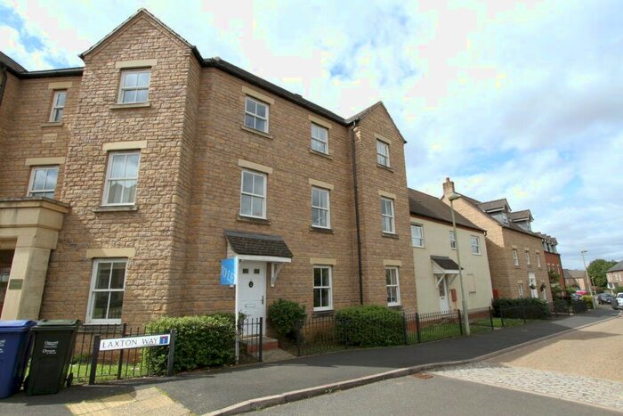 2 Bedroom Flat To Rent In Laxton Way, Banbury, Oxon, OX16