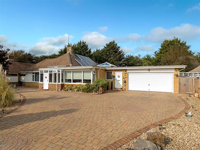 4 Bedroom Property For Sale In Michel Grove, The Willowhayne, East Preston, BN16