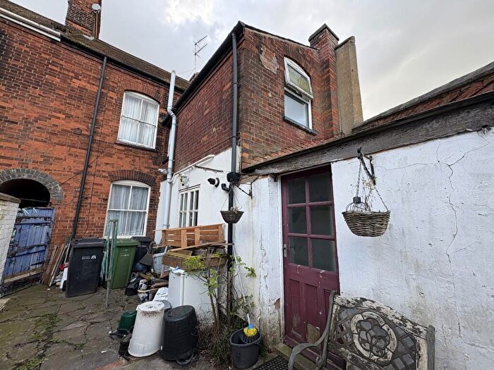 4 Bedroom Terraced House For Sale In Goodwins Road, King's Lynn, Norfolk, PE30