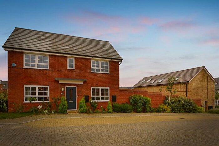 3 Bedroom Semi-Detached House For Sale In Cicero Crescent, Fairfields, Milton Keynes, MK11