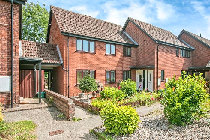 1 Bedroom Maisonette For Sale In Silcock Close, Colchester, CO4