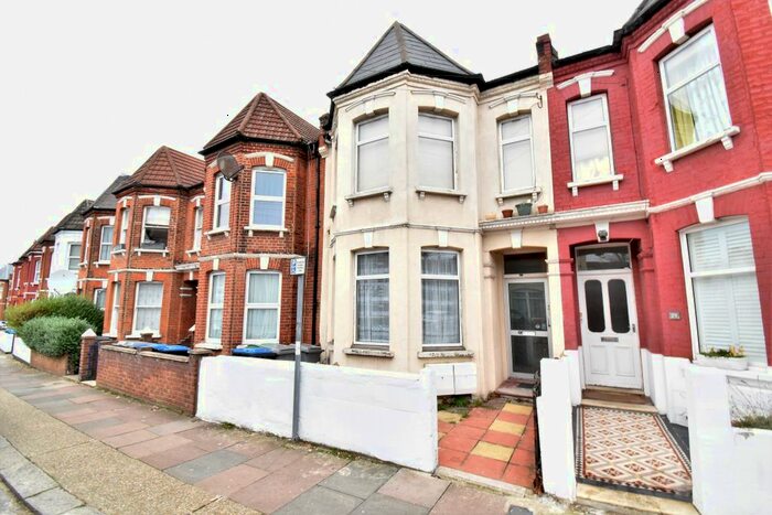 2 Bedroom Flat To Rent In Linacre Road, Willesden Green NW2
