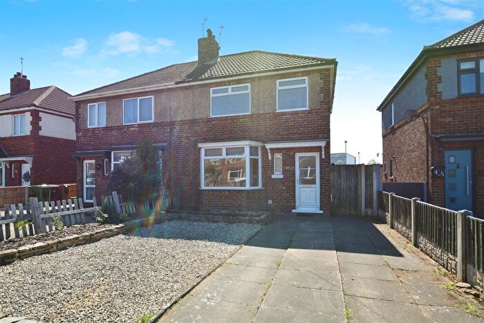 3 Bedroom Semi-Detached House To Rent In Cornwall Road, Scunthorpe, DN16
