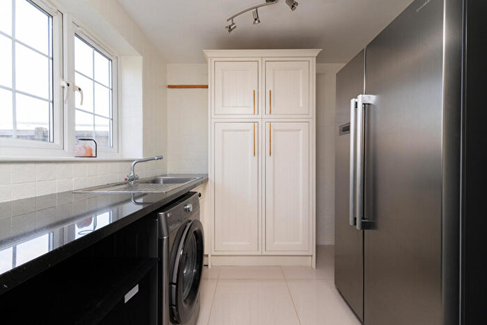 6 Bedroom Detached House For Sale In Godfrey Way, Dunmow, Essex, CM6