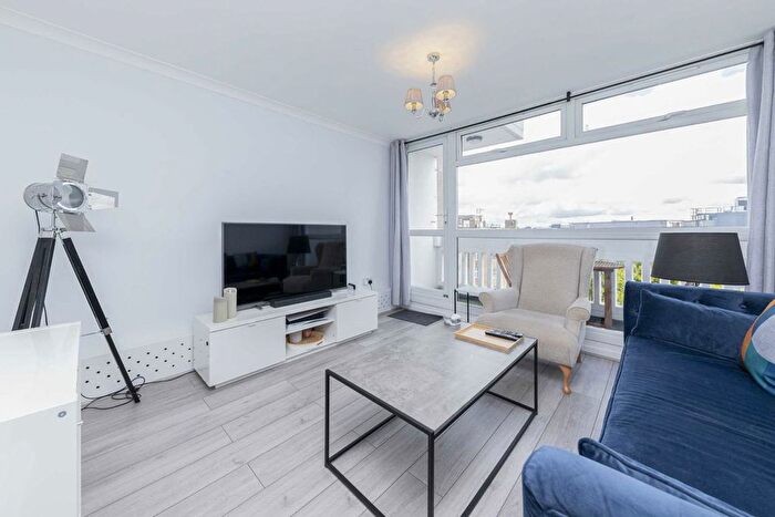 2 Bedroom Flat To Rent In Finchley Road, Finchley Road, NW3