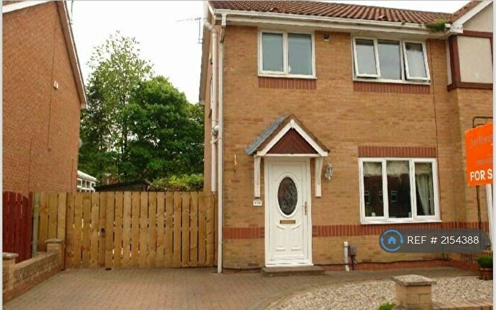 3 Bedroom Semi-Detached House To Rent In Chaucer Close, Gateshead, NE8