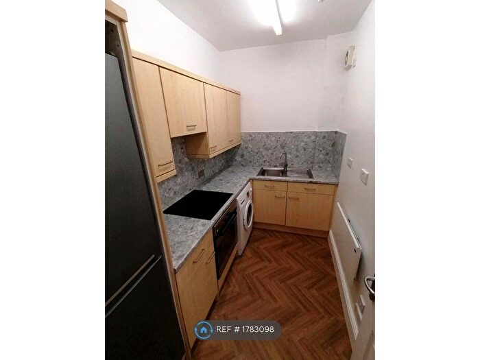 1 Bedroom Flat To Rent In Glasshouse Street, Nottingham, NG1