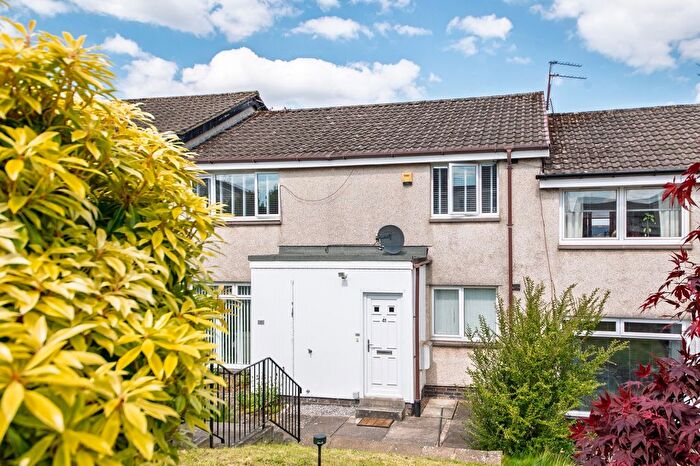 2 Bedroom Flat For Sale In Portree Crescent, Polmont, Falkirk, FK2