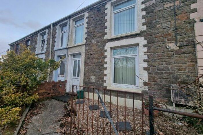 3 Bedroom Property To Rent In Ammanford Road, Ammanford, SA18