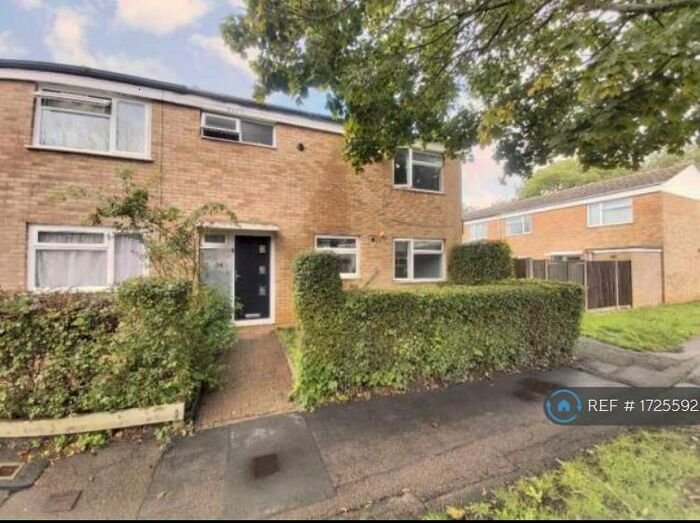 3 Bedroom End Of Terrace House To Rent In Lincoln Road, Stevenage, SG1