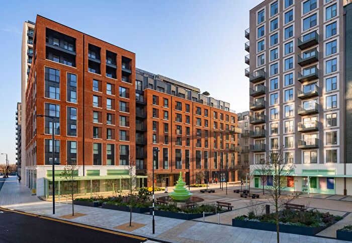 1 Bedroom Flat To Rent In Aviator Drive, Brent Cross, London, NW2