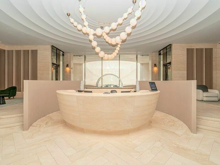 2 Bedroom Flat To Rent In No, Thames City, London, SW8