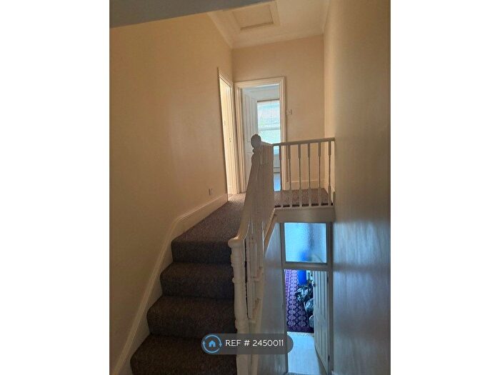 1 Bedroom Flat To Rent In Cheshire Road, London, N22