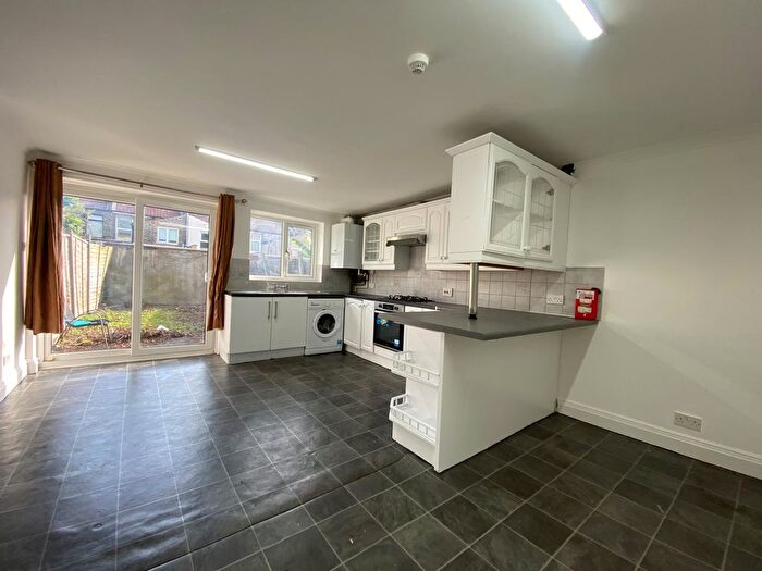 3 Bedroom Terraced House To Rent In Larch Close, Newham, London, E13