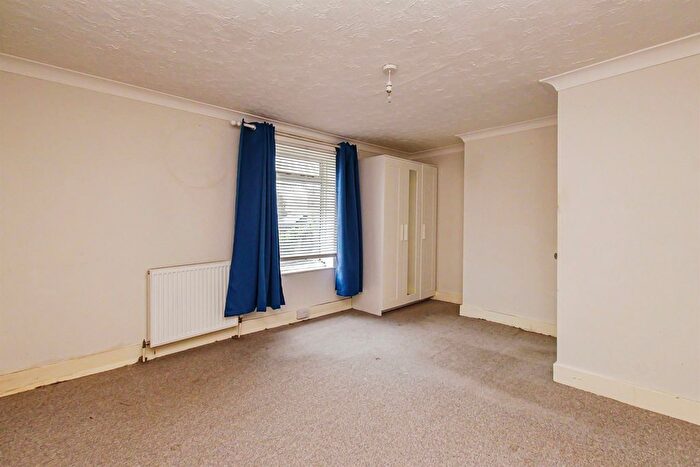 4 Bedroom Detached House For Sale In Newmarket Road, Stretham, Ely, CB6