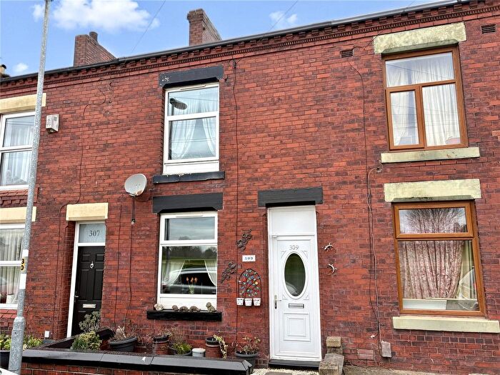 2 Bedroom Terraced House For Sale In Henshaw Street, Oldham Edge, Greater Manchester, OL1