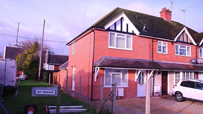 2 Bedroom Maisonette To Rent In Park Lane, Thatcham, RG18