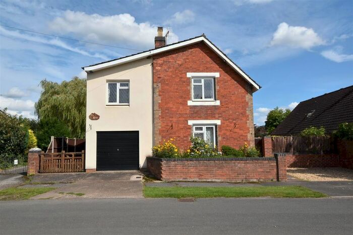 3 Bedroom Detached House For Sale In Back Street, South Clifton, Newark, NG23