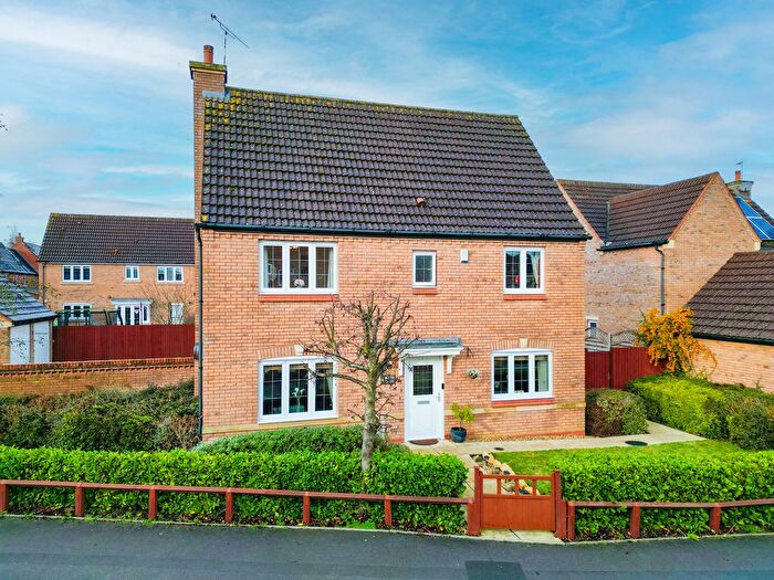 4 Bedroom Detached House For Sale In Blyth Close, Rugby, CV22