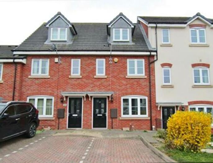 3 Bedroom House To Rent In Lake View Court, Erdington, Birmingham, B23