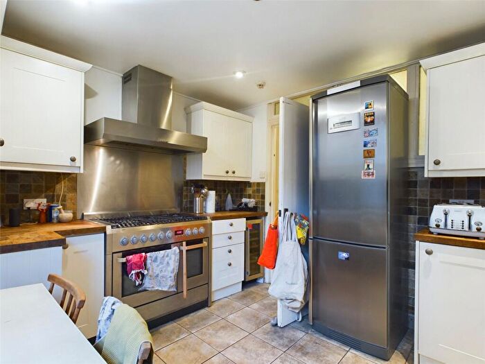 2 Bedroom Apartment To Rent In Brunswick Square, Hove, BN3