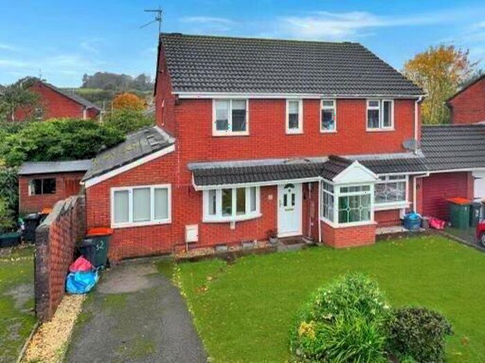 3 Bedroom Semi-Detached House For Sale In Cwm-Dylan Close, Bassaleg, Newport, NP10