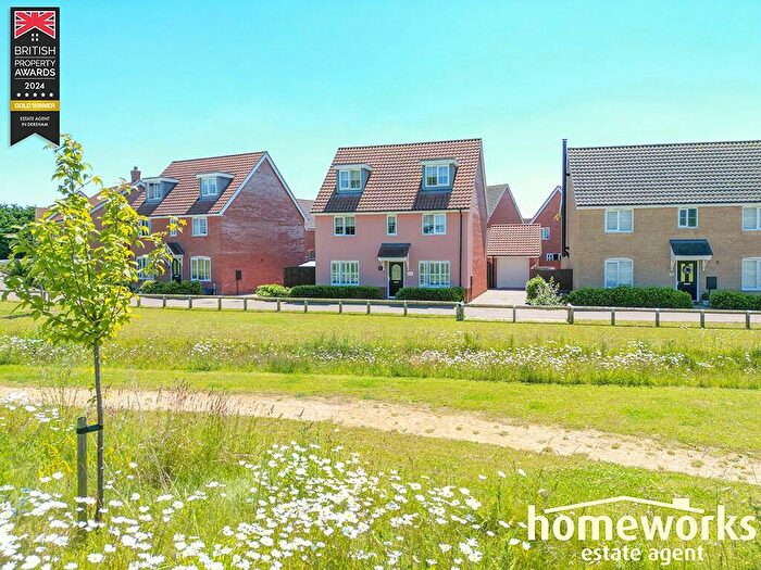 5 Bedroom Detached House For Sale In Silver Birch Road, NR20