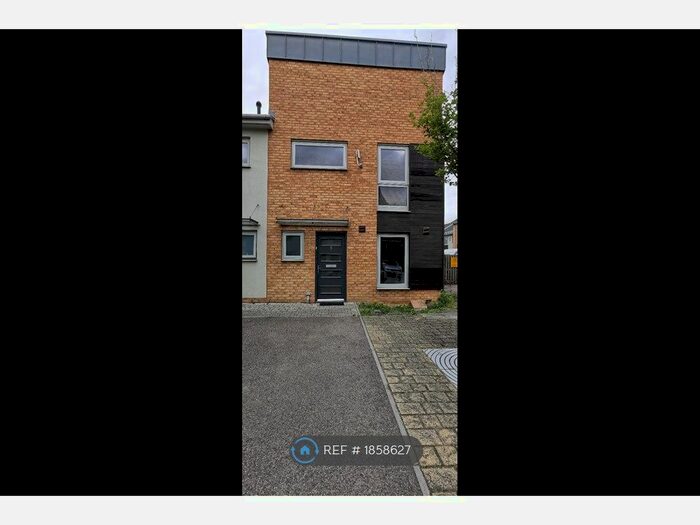 2 Bedroom End Of Terrace House To Rent In Cameron Drive, Dartford, DA1