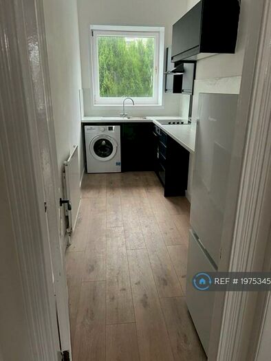 2 Bedroom Flat To Rent In Willowbank Road, Aberdeen, AB11