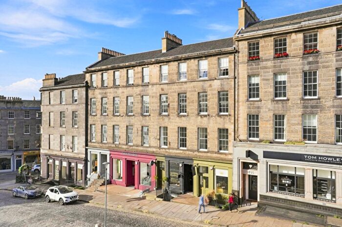 3 Bedroom Flat For Sale In North West Circus Place, New Town, Edinburgh, Midlothian, EH3