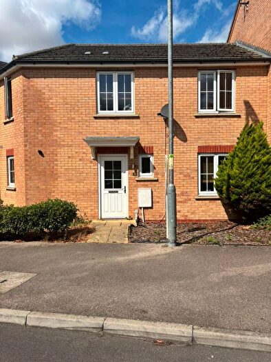 3 Bedroom Terraced House For Sale In Turnham Drive, Leighton Buzzard, LU7
