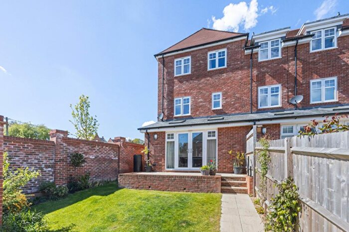 5 Bedroom Town House For Sale In Church Lane, Southwater, RH13