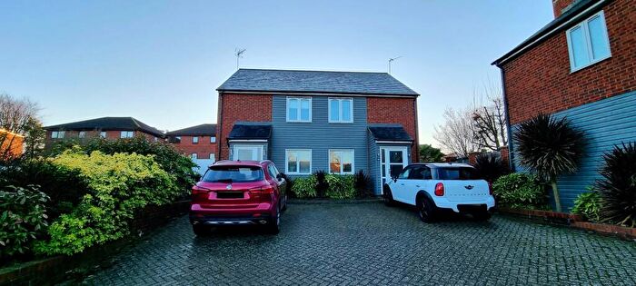 2 Bedroom Semi Detached House To Rent In Latchmore Close, Hitchin, SG4