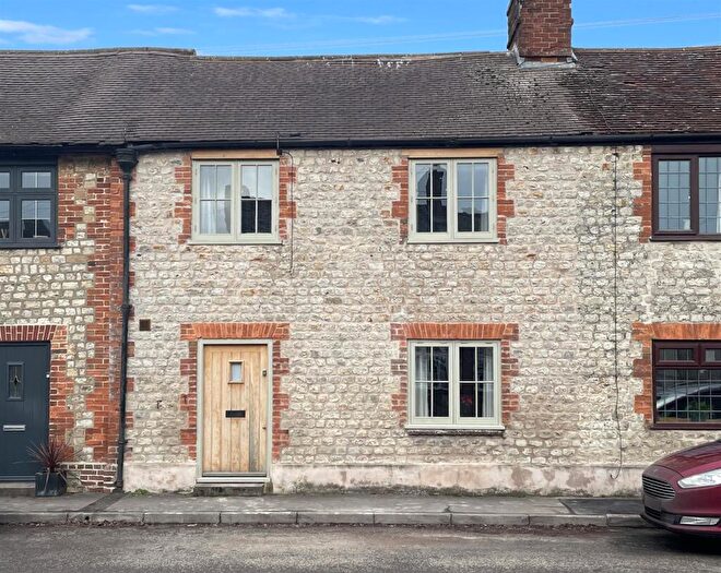 Town House To Rent In High Street, Heytesbury, Warminster, BA12