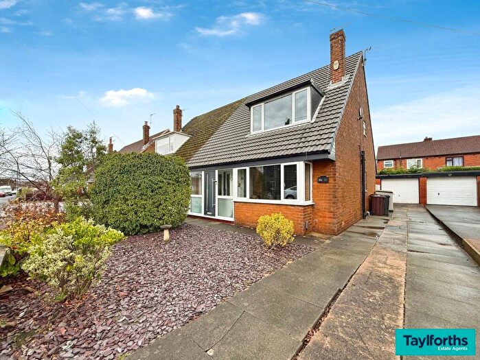 3 Bedroom Semi-Detached Bungalow For Sale In Janice Drive, Fulwood, PR2