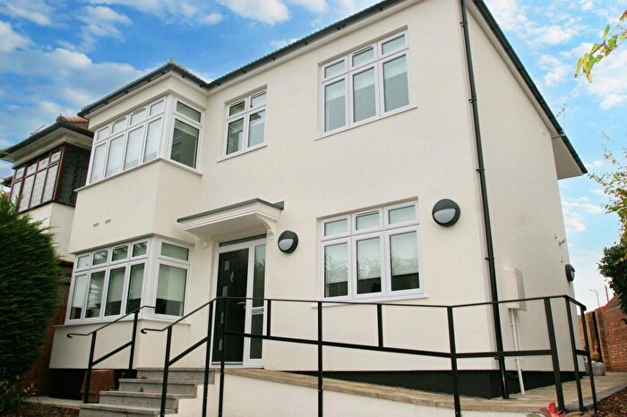 1 Bedroom House Of Multiple Occupation To Rent In Abbs Cross Lane, Hornchurch, RM12