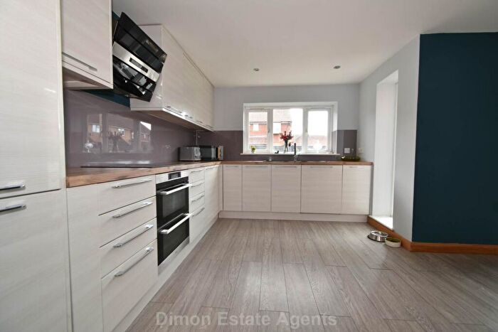 3 Bedroom End Of Terrace House For Sale In Magennis Close, Gosport, PO13