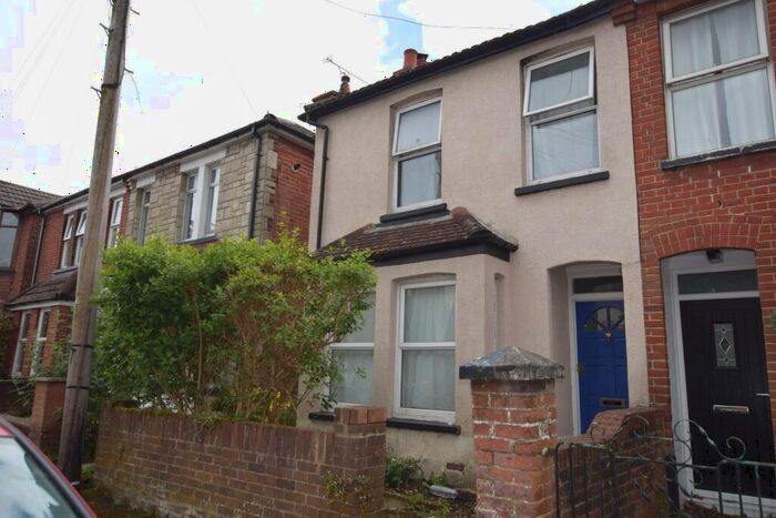 3 Bedroom Semi-Detached House To Rent In Garton Road, Southampton, SO19