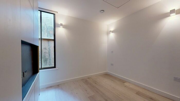 Studio To Rent In George Street, Luton, LU1