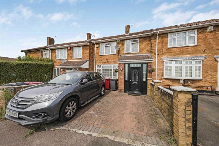 3 Bedroom House For Sale In Monksfield Way, Slough, SL2