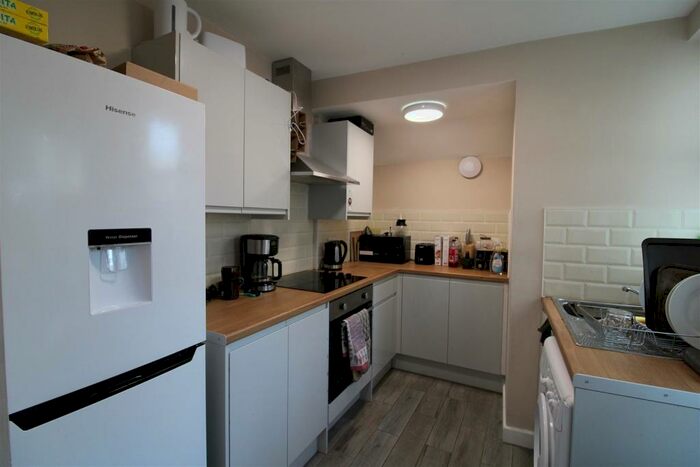 3 Bedroom Private Hall To Rent In Graham Street, Lancaster, LA1