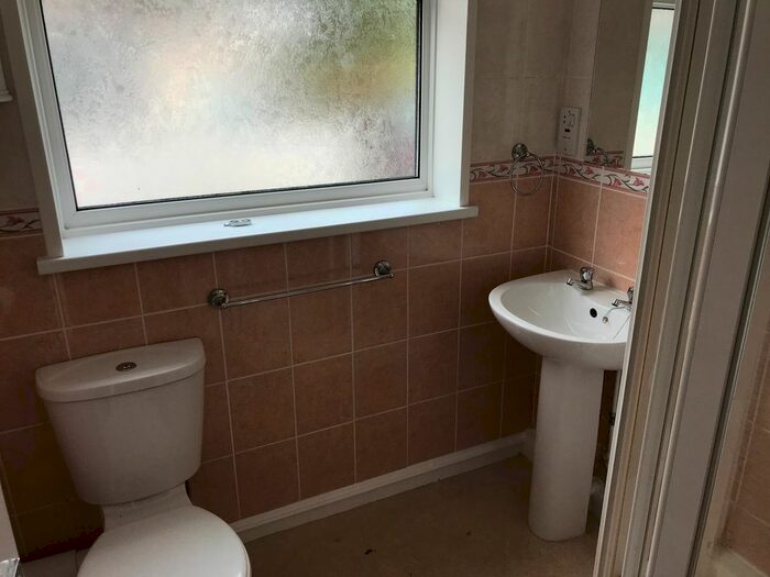 2 Bedroom Bungalow To Rent In Cleave Close, Tedburn St Mary, Exeter, EX6