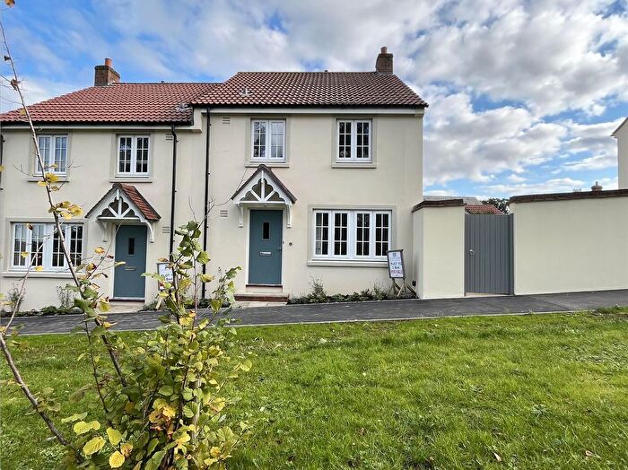 3 Bedroom Property For Sale In Stoke Meadow, Calne, SN11