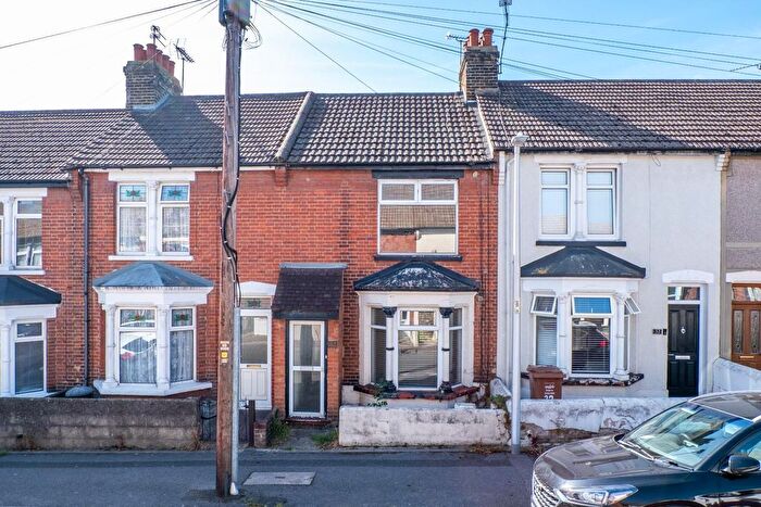 3 Bedroom Terraced House For Sale In Cavendish Avenue, Gillingham, ME7