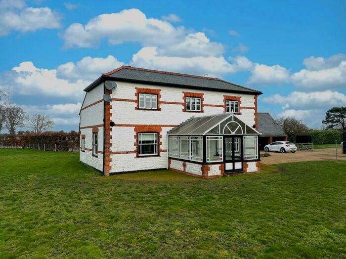 4 Bedroom Detached House To Rent In The Common, Beck Row, Suffolk, IP28
