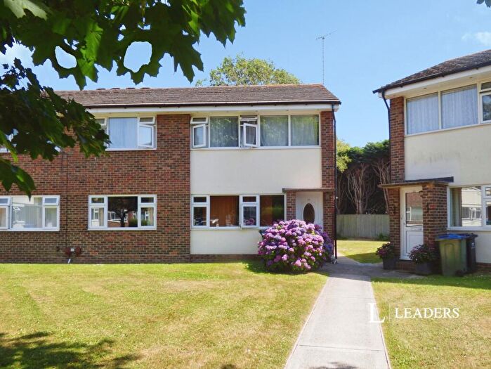 2 Bedroom Flat To Rent In Elm Place, Rustington, Rustington, BN16