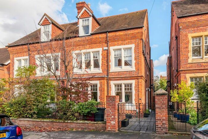 4 Bedroom Semi-Detached House To Rent In Denmark Road, Reading, RG1