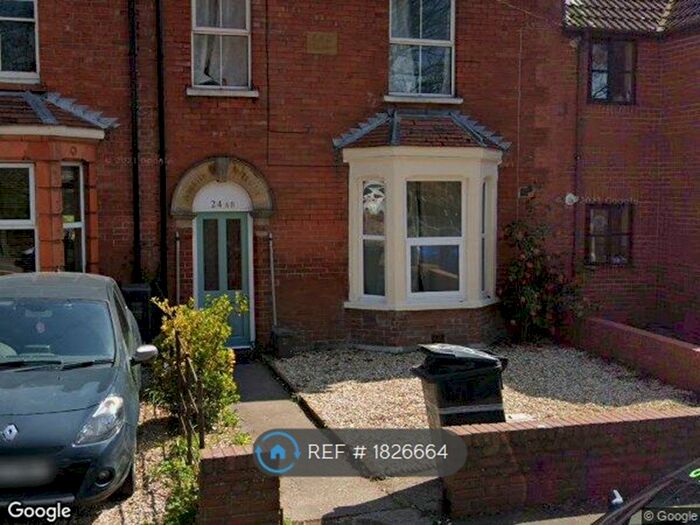 2 Bedroom Flat To Rent In West Street, Yeovil, BA20