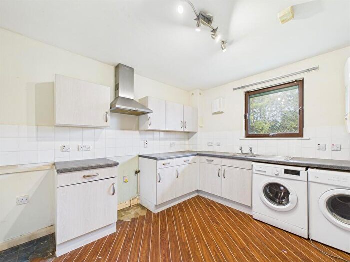 1 Bedroom Flat For Sale In Culliven Court, Perth, PH1